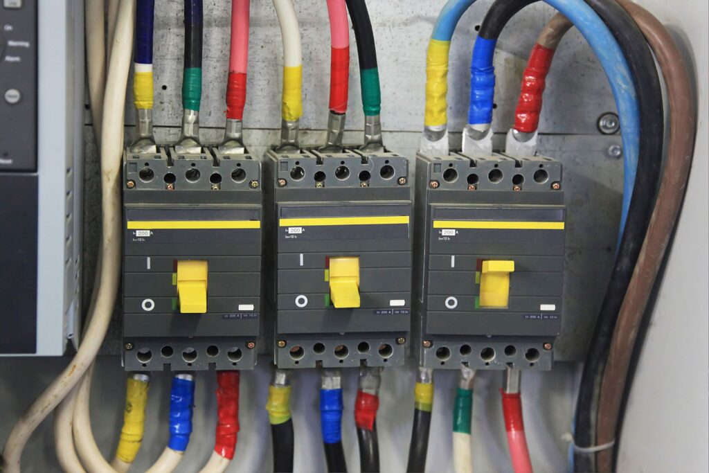 "Three Phase vs Single Phase: Complete Guide"