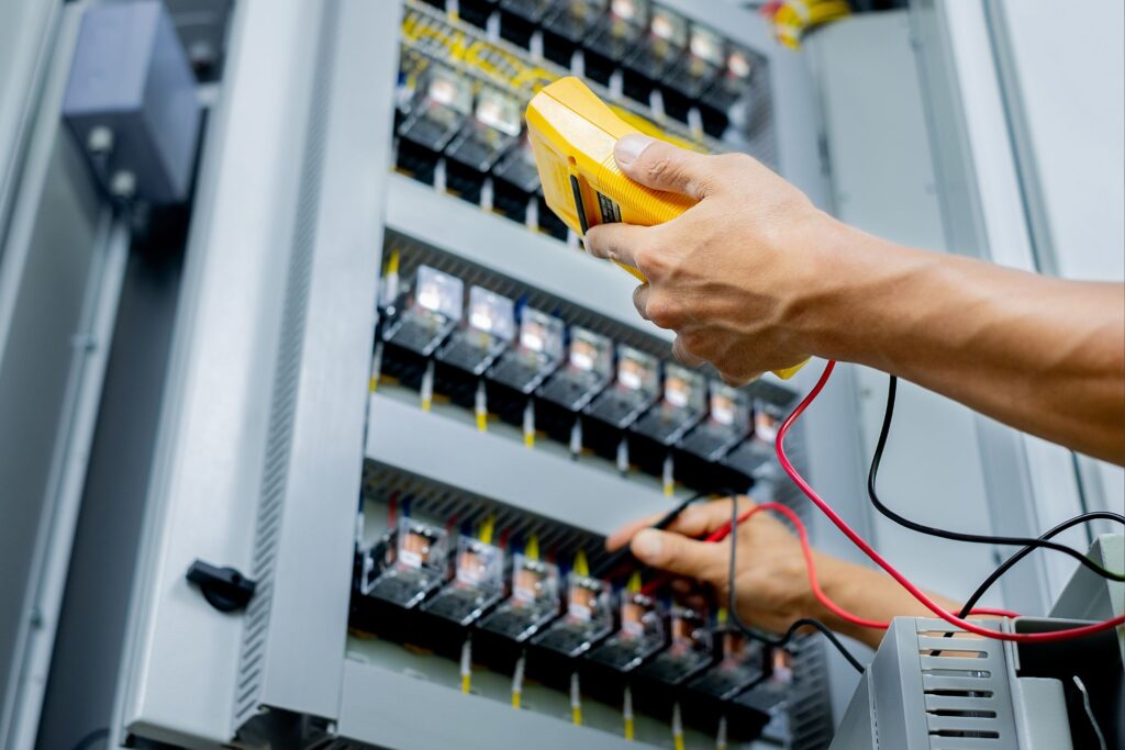 Electrical Switchgear: Selection and Installation